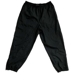 VINTAGE BLACK PARACHUTE PANTS